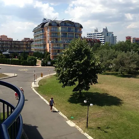 Готель Pliska 3*